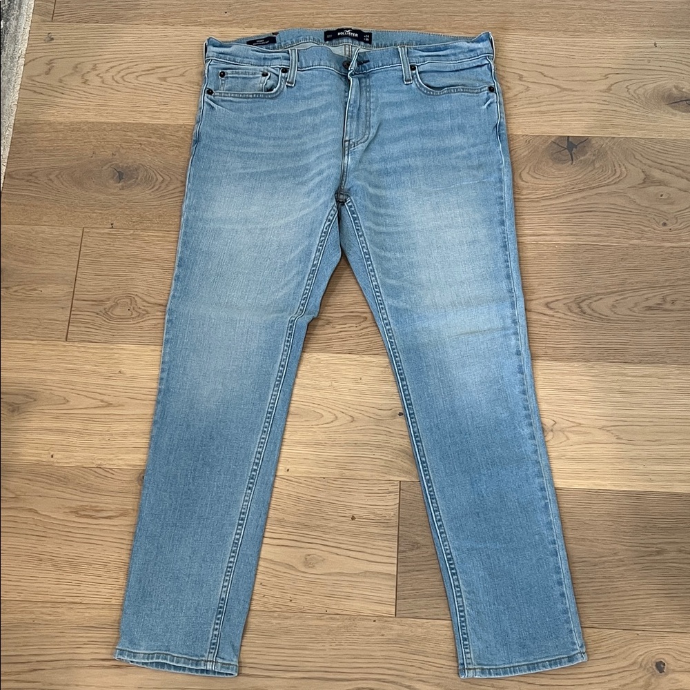 Men’s hollister skinny jeans